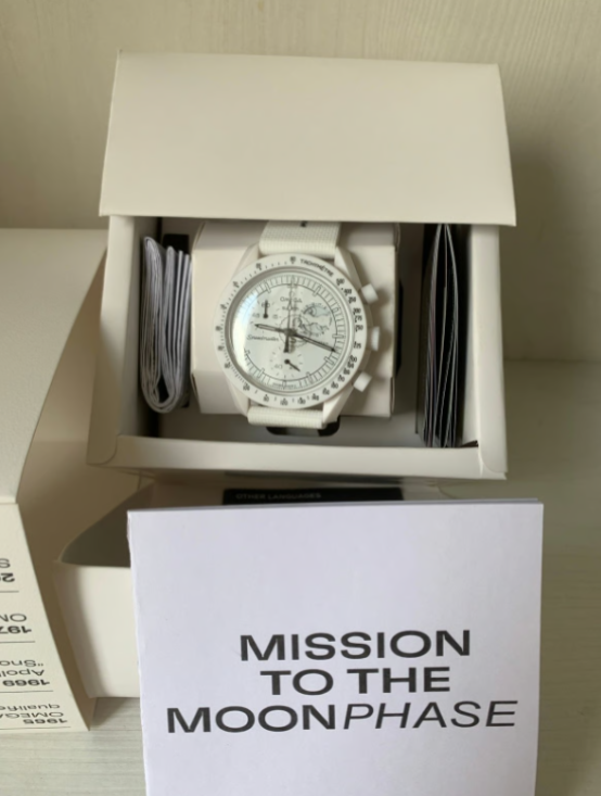 Swatch Other - Swatch X Omega Moonswatch Snoopy Mission to the Moonphase White Men's Watch
